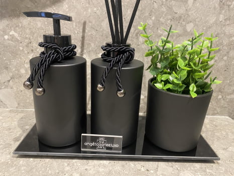 KIT DE LAVABO PARA BANHEIRO CILINDRO PRETO FOSCO LUXO COM ARRANJO E ESSÊNCIA