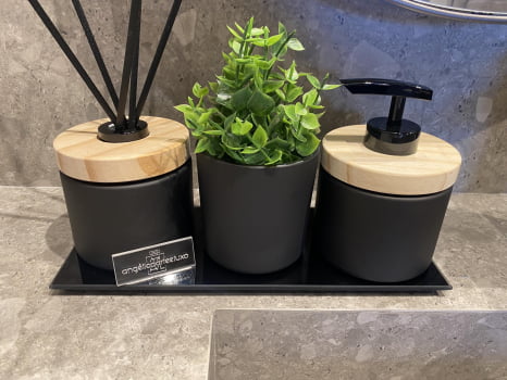 KIT DE LAVABO PARA BANHEIRO PRETO FOSCO MADEIRA E COM ESSÊNCIA